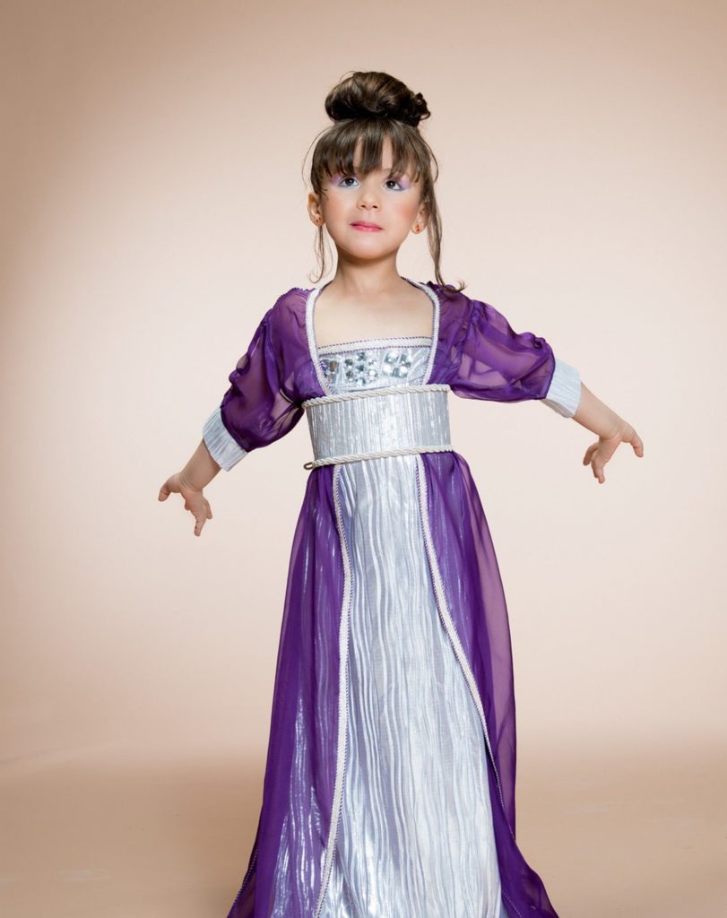 nouveau modèle du caftan marocain pour petites filles
