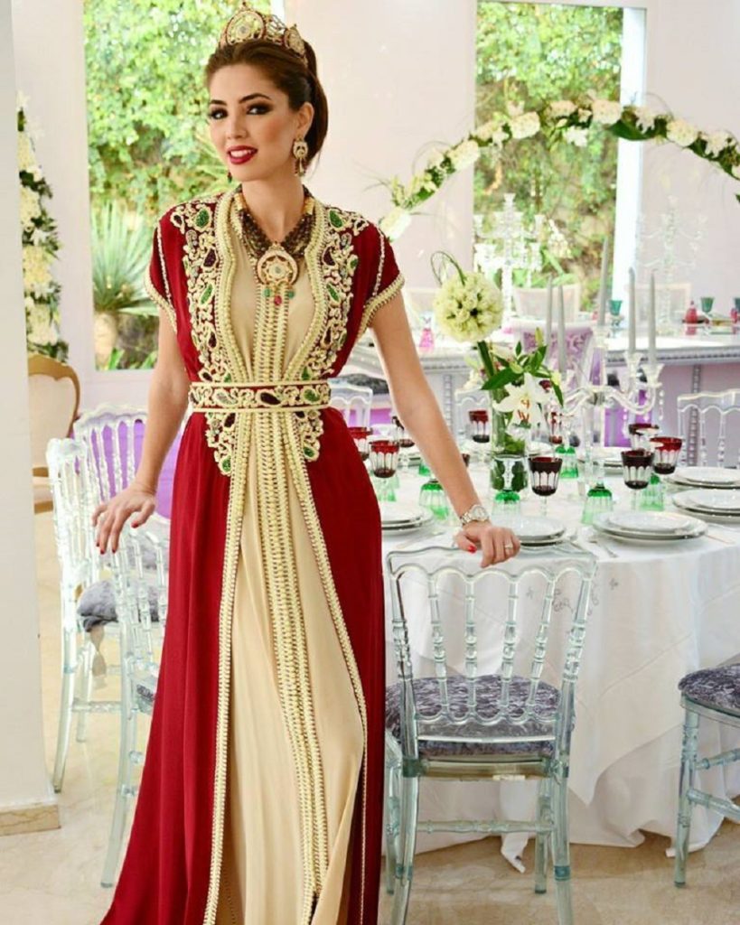 Caftan Marocain Brodé Pour Femme - Tissu Premium En Lin Doux, Broderie Traditionnelle à La Main, Avec Ceinture Assortie - Tenue élégante Pour Occasions Spéciales